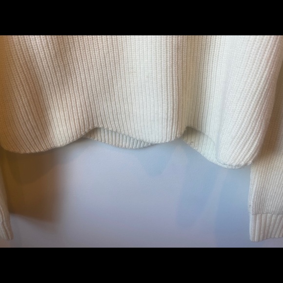 Aritzia Sardou Sweater - Picture 4 of 6